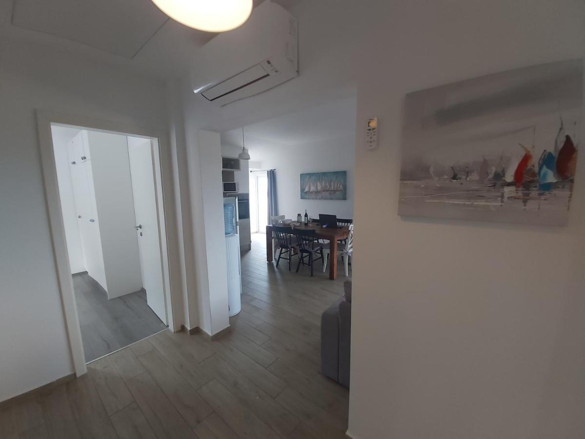 Apartments Mondo Vir Exterior photo